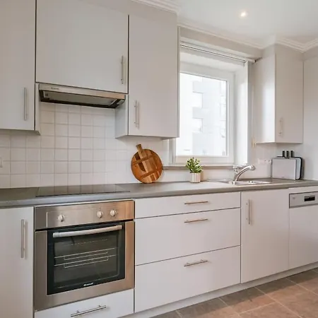 Apartment Casiola - Family With Parking In De Panne